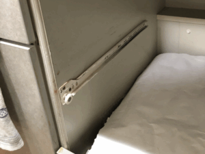 秋田キッチン取付け隊 引き出しメンテナンス 施工前