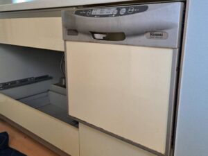 高知キッチン取付け隊　機器を外して収納スペース化　施工前