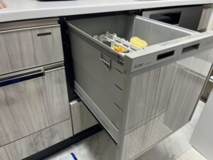 山梨キッチン取付け隊　機器を外して収納スペース化　施工前