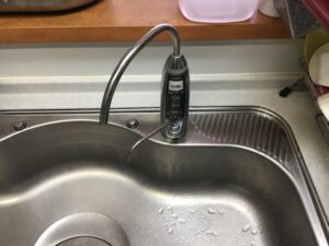 大分キッチン取付け隊　浄水器の取り外し　施工前
