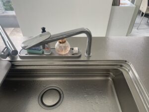 福井キッチン取付け隊　浄水器の取替　施工前