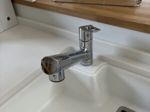 徳島キッチン取付け隊　浄水器一体水栓の取替　施工前