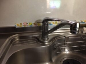 佐賀キッチン取付け隊　浄水器一体水栓の取替　施工前 