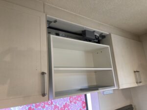島根キッチン取付け隊 電動昇降乾燥機の工事