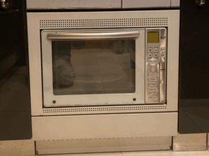 岩手キッチン取付け隊 電気オーブンの取替 施工前