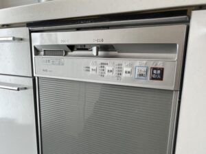 徳島キッチン取付け隊　食洗機前パネルでを楽しむ　施工前