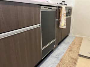 青森キッチン取付け隊 食洗機前パネルでを楽しむ 施工後