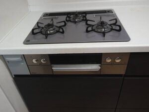 ビルトイン機器を再利用してコストダウン ガスコンロを再利用