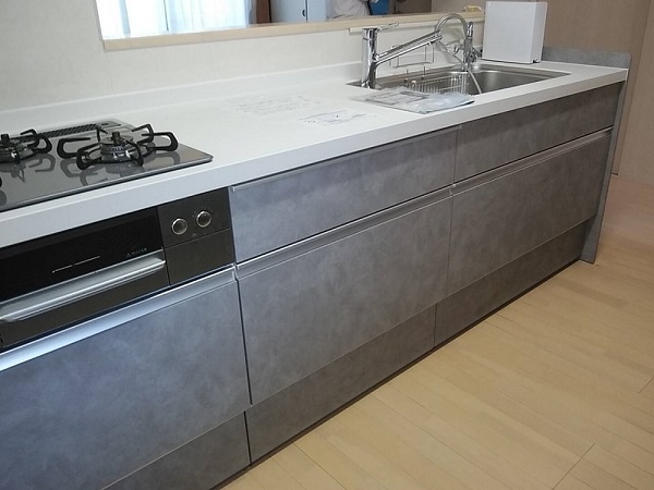 ビルトイン機器を再利用してコストダウン クリナップからLIXIL ガスコンロ 水栓 レンジフード 施工後