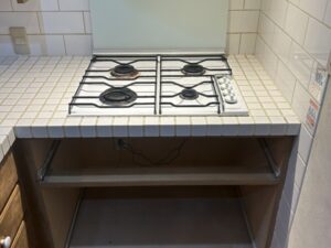 栃木キッチン取付け隊　グリルなしガスコンロの工事　施工前