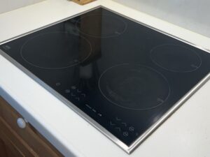 徳島キッチン取付け隊 グリルなしヒーターの工事 施工前