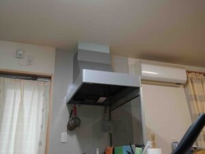 岡山キッチン取付け隊 サイドレンジフードの取替 施工前