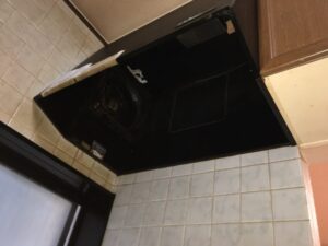 山梨キッチン取付け隊 プロペラファンフード取替 施工前