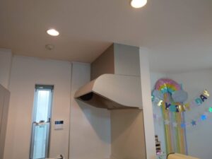 徳島キッチン取付け隊 ヤマハサイクロンフードの取替 施工前