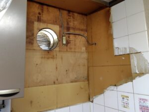 栃木キッチン取付け隊　ヤマハサイクロンフードの取替　施工前