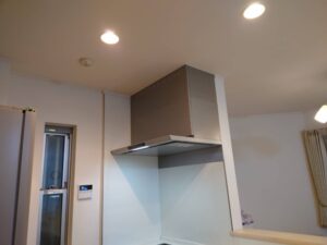 岐阜キッチン取付け隊　ヤマハサイクロンフードの取替　施工後