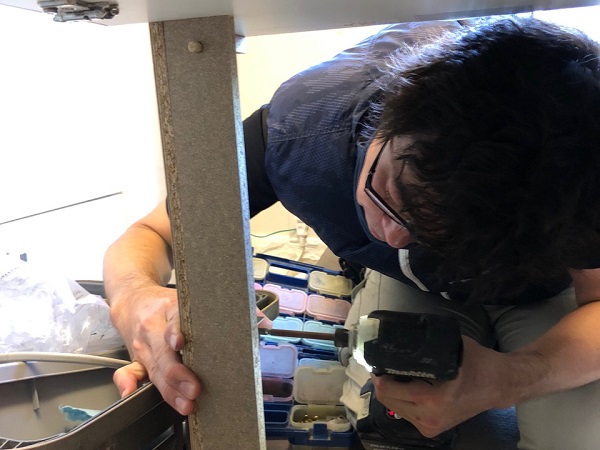 東京で活躍するキッチン取付け隊