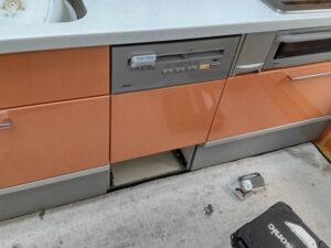 茨城キッチン取付け隊　機器を外して収納スペース化　施工前