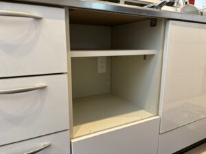 機器を外して収納スペース化 施工後