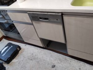 岐阜キッチン取付け隊　浅型を深型食洗機に取替　施工前