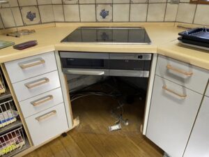 群馬キッチン取付け隊　電気オーブンの取替　施工前 