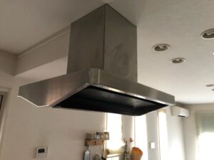 熊本キッチン取付け隊 センターレンジフードの取替 施工前