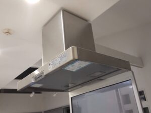 大分キッチン取付け隊 センターレンジフードの取替 施工前