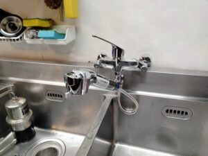 業務用の水栓でタカギを使ってみる　施工後