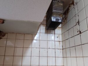 熊本キッチン取付け隊 ターボファンフードの取替 施工前