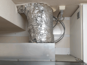 熊本キッチン取付け隊 マンションのレンジフードリフォーム 施工前