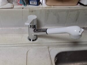 パナソニックのキッチン水栓おすすめポイント　QSFS325　　取付穴36～38パイ　変換アダプター　施工後