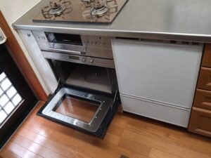 ガスコンロ下にオーブン後付新設工事 施工後