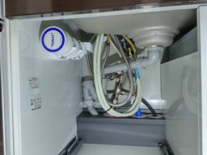 お気に入り水栓を浄水器に変身!トレビーノブランチ コンパクトなキッチンにでも、取付けれる 施工後