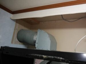 システムキッチン取替えリフォーム工事 排気位置