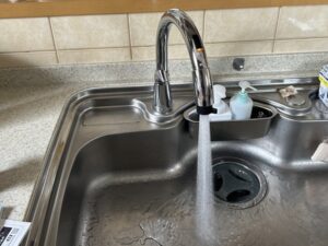 LIXIL（リクシル）水栓のナビッシュが人気　シャワーヘッドの変色が気になってきて！　施工後