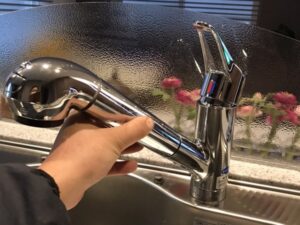 LIXIL（リクシル）水栓のナビッシュが人気　タカギ浄水器を辞めて、還元水素水にするタイミング！　施工前