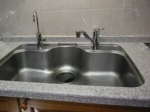 面白いほどたくさん選べる、KVKキッチン水栓 ナショナルの創水器フォンテⅡ 施工後