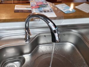 LIXIL（リクシル）水栓のナビッシュが人気　タッチレスとハンズフリー水栓の違い