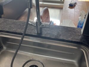 LIXIL（リクシル）水栓のナビッシュが人気　メイスイ浄水栓より、タッチレスを使いたい！　施工前