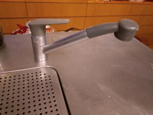 DELTA（デルタ）の水栓を使ってみる　取替え前準備　本体確認