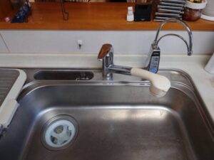 LIXIL（リクシル）水栓のナビッシュが人気　取替え前準備　本体確認