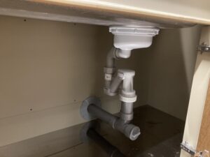 LIXIL（リクシル）水栓のナビッシュが人気　排水トラップ同時施工　施工後