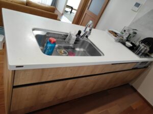 お気に入り水栓を浄水器に変身!トレビーノブランチ 新しいLIXILキッチンのナビッシュに設置したい 施工前