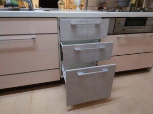 永大産業（EIDAI）　機器を外して収納スペース　施工後