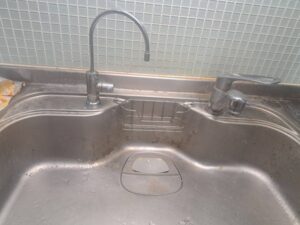 永大産業（EIDAI）　浄水器の取り外し　施工前