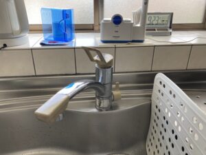 パナソニックのキッチン水栓おすすめポイント　浄水器一体型水栓から　施工前