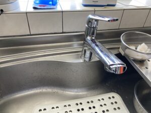 パナソニックのキッチン水栓おすすめポイント　浄水器一体型水栓から　施工後