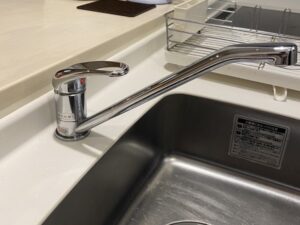 賃貸キッチンのハウステック水栓の代替え交換　施工前