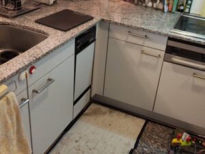 ジーマテック　30ｃｍ食洗機からのリフォーム　施工前