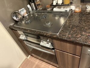 リクシル（LIXIL）　ガスオーブンの撤去　施工前